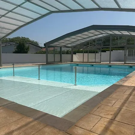 Ibaia: Basque Country Retreat With Pool Hasparren